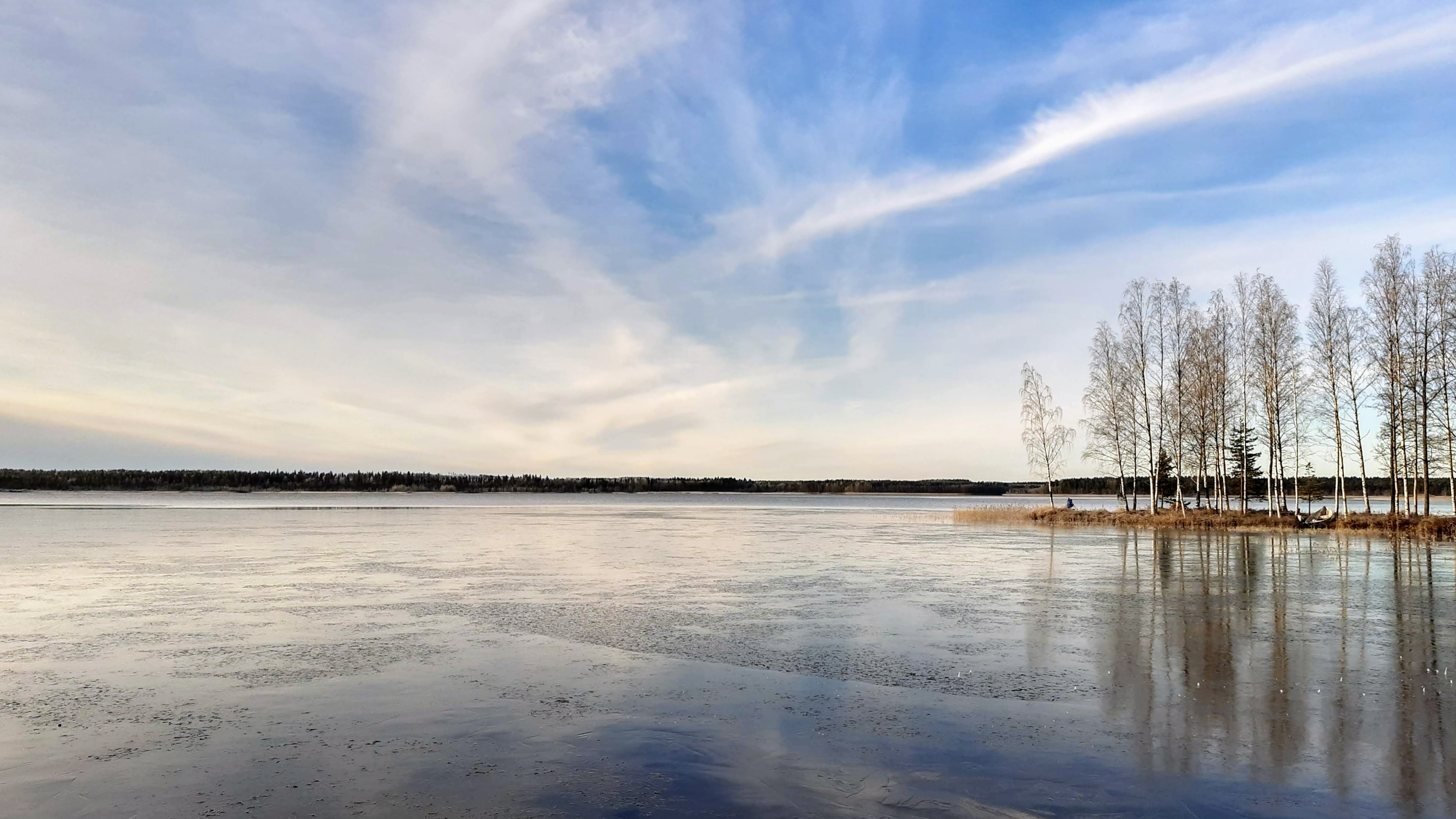 Juvan kirjastolla järjestetään maanantaina 3.3.2025 kello 17 tarinailta, jonka tavoitteena on kerätä erilaisia muistoja, sattumuksia ja kertomuksia Jukajärvestä. 